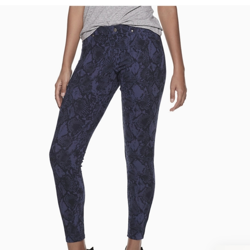 NWT-HUE Tonal Python Denim Leggings-M
